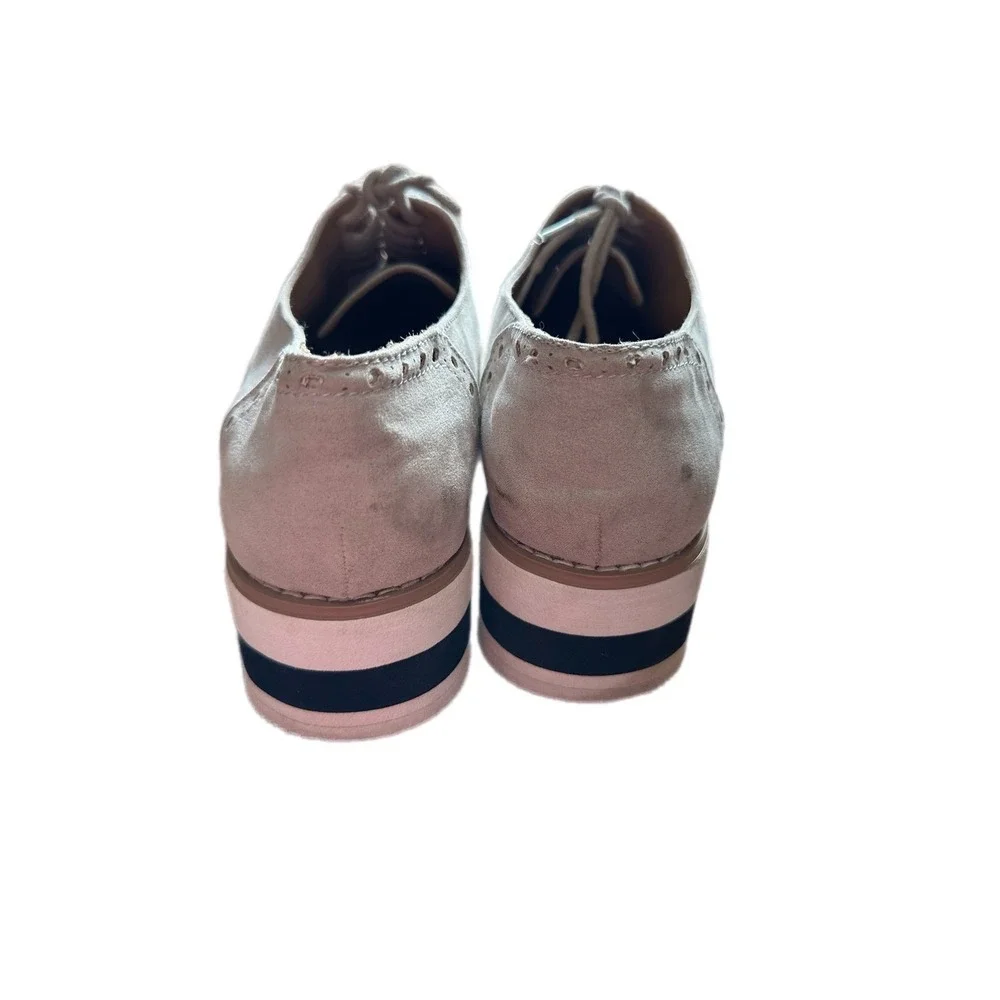 Madden Girl Cutesy Platform Wingtip‎ Oxfords Light Gray Suede Women 10